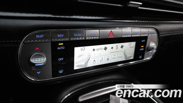 Genesis G90 2022 — photo 16