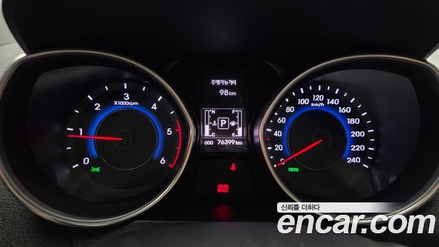 Hyundai AVANTE 2016 — photo 11