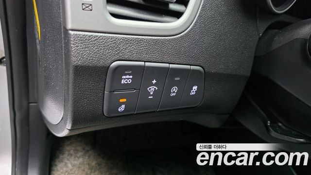 Hyundai AVANTE 2016 — photo 23