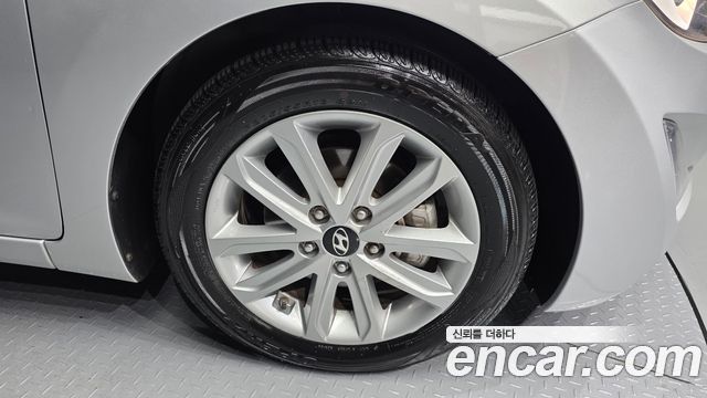 Hyundai AVANTE 2016 — photo 7