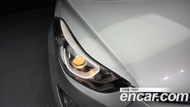 Hyundai AVANTE 2016 — photo 8