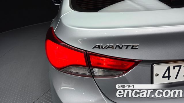 Hyundai AVANTE 2016 — photo 9