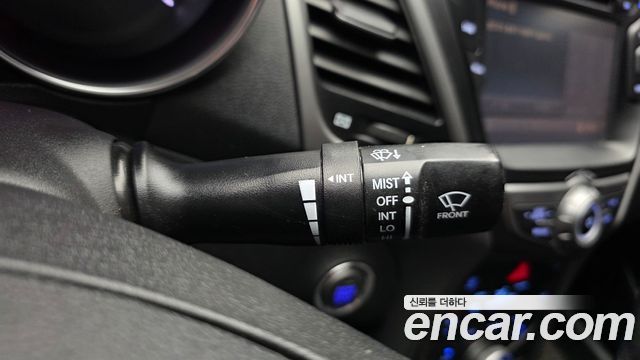 Hyundai AVANTE 2016 — photo 28