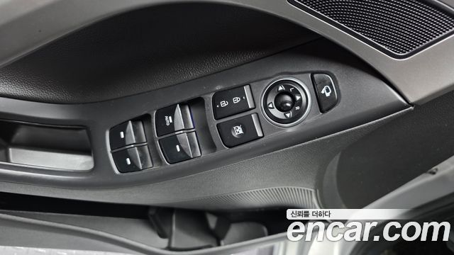 Hyundai AVANTE 2016 — photo 29
