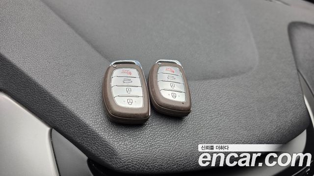 Hyundai AVANTE 2016 — photo 30