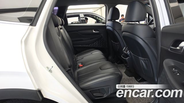 Hyundai Santafe 2019 — photo 12