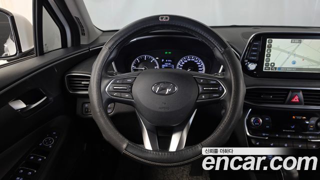Hyundai Santafe 2019 — photo 13