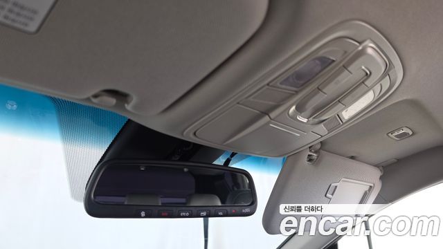 Hyundai Santafe 2019 — photo 17