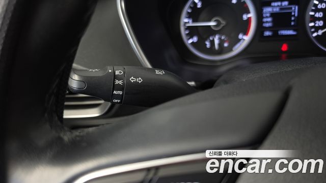 Hyundai Santafe 2019 — photo 18