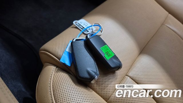 Kia K9 2022 — photo 22
