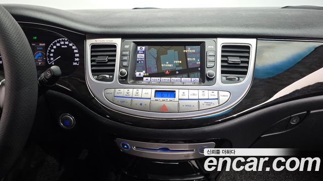 Hyundai Genesis 2012 — photo 13