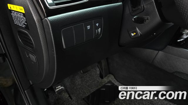 Hyundai Genesis 2012 — photo 17