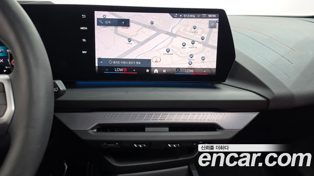 BMW 1-Series 2025 — photo 18