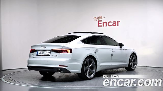Audi A5 2019 — photo 2
