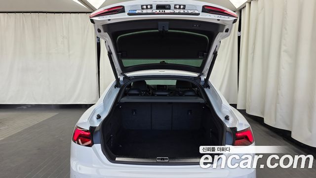 Audi A5 2019 — photo 26