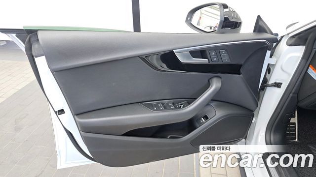 Audi A5 2019 — photo 14