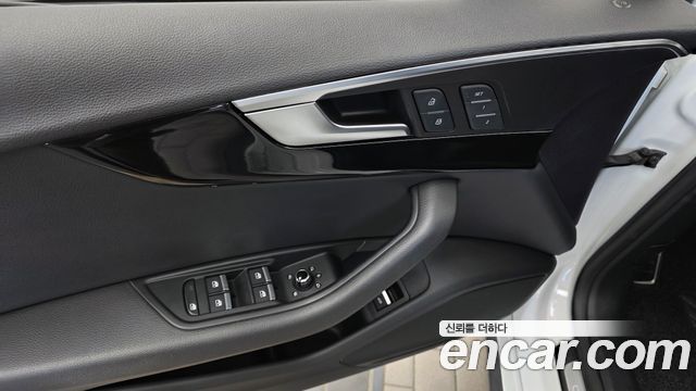Audi A5 2019 — photo 28