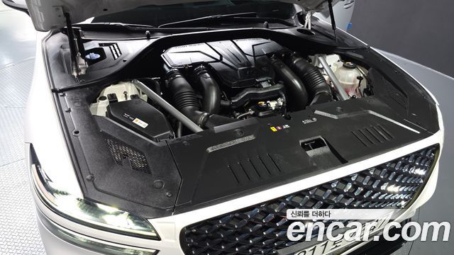 Genesis GV70 2022 — photo 6