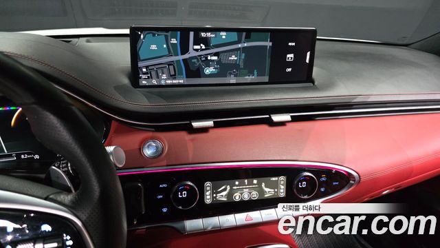 Genesis GV70 2022 — photo 14