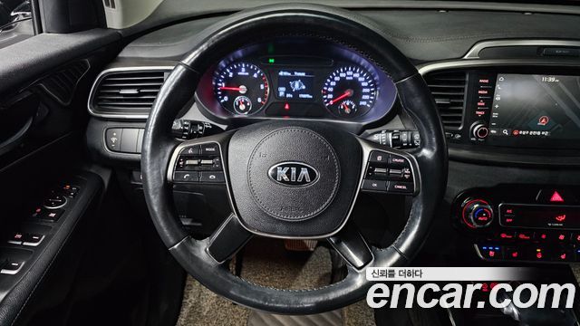 Kia Sorento 2018 — photo 13