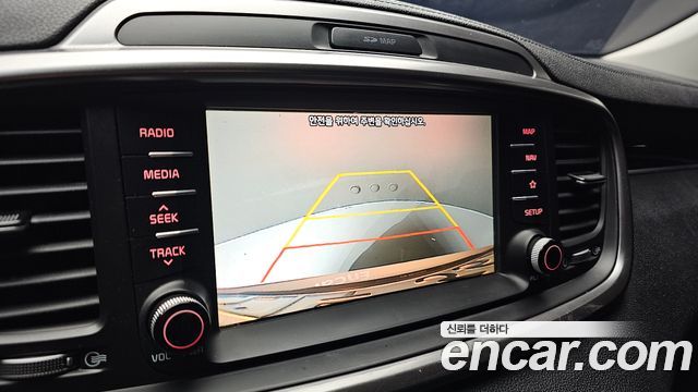 Kia Sorento 2018 — photo 15