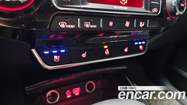 Kia Sorento 2018 — photo 17