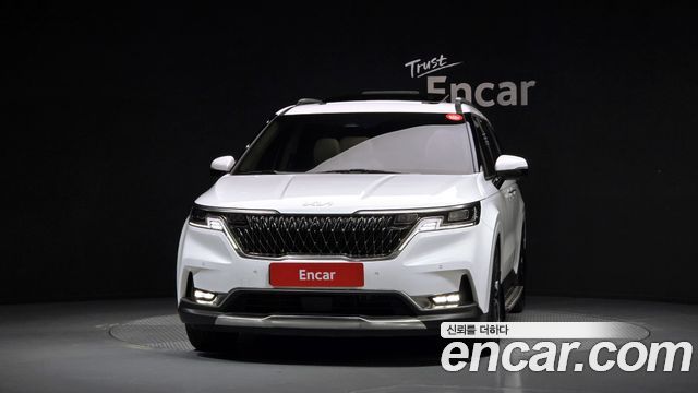 Kia Canival 2023 — photo 3