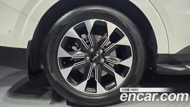 Kia Canival 2023 — photo 5