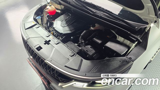 Kia Canival 2023 — photo 6