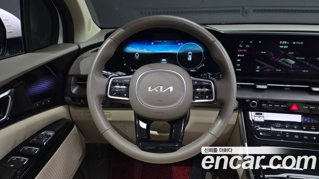 Kia Canival 2023 — photo 13