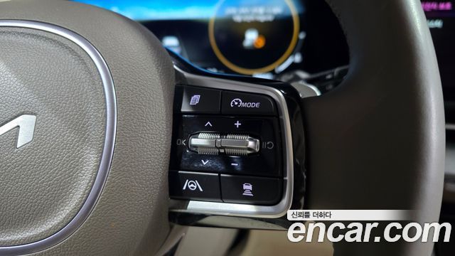 Kia Canival 2023 — photo 18