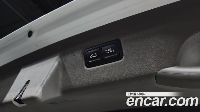 Kia Canival 2023 — photo 20