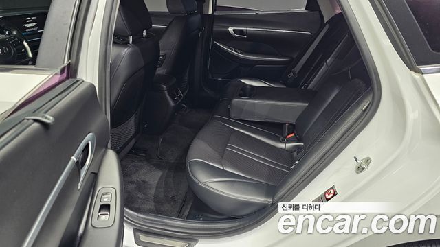 Hyundai Sonata 2021 — photo 18
