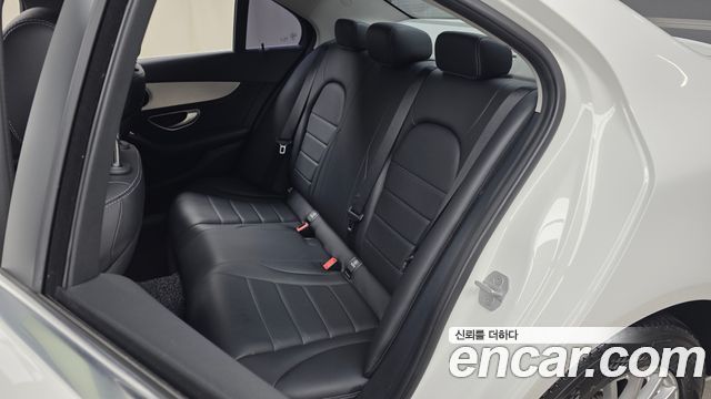 Mercedes-Benz C-Class 2015 — photo 18