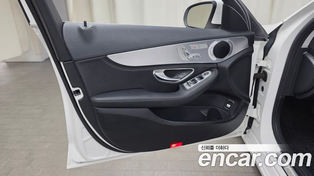 Mercedes-Benz C-Class 2015 — photo 14