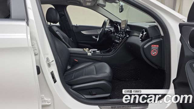 Mercedes-Benz C-Class 2015 — photo 16
