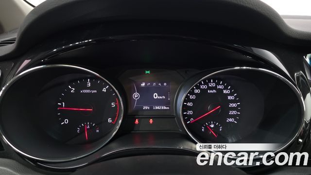 Kia Canival 2018 — photo 11