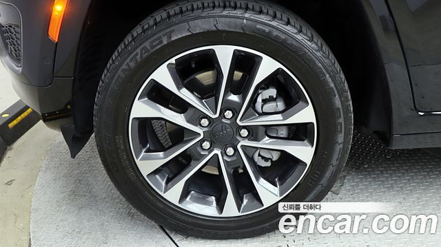 Jeep Cherokee 2023 — photo 5