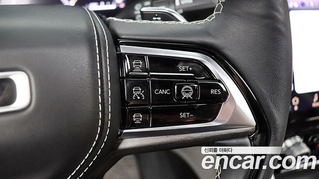 Jeep Cherokee 2023 — photo 9