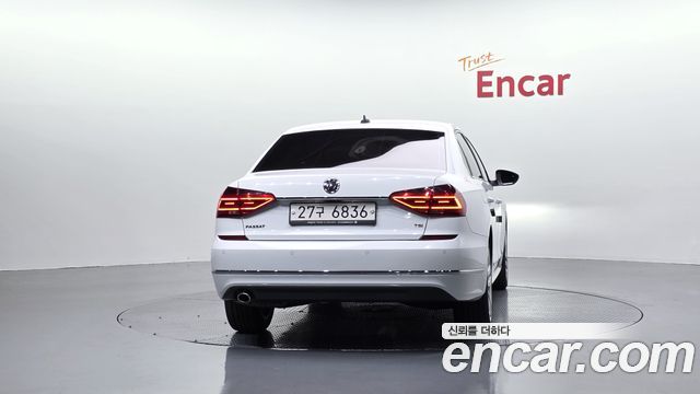 Volkswagen Passat 2018 — photo 4