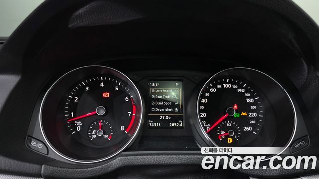 Volkswagen Passat 2018 — photo 11