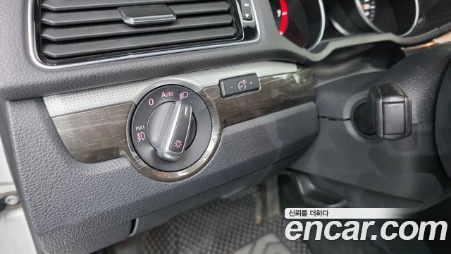 Volkswagen Passat 2018 — photo 24