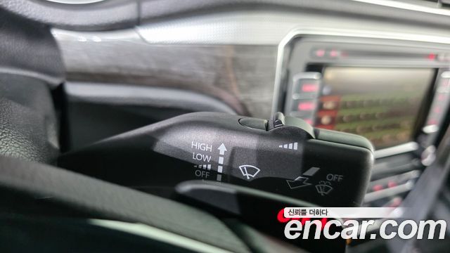 Volkswagen Passat 2018 — photo 27