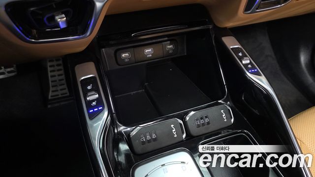 Kia Sorento 2023 — photo 25