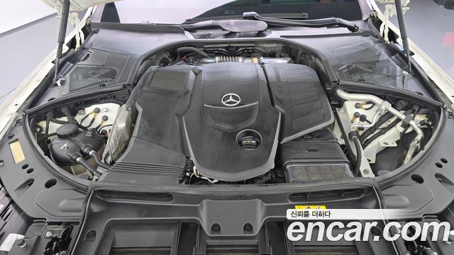 Mercedes-Benz S-Class 2021 — photo 6