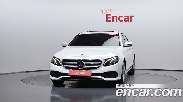 Mercedes-Benz E-Class 2018 — photo 3
