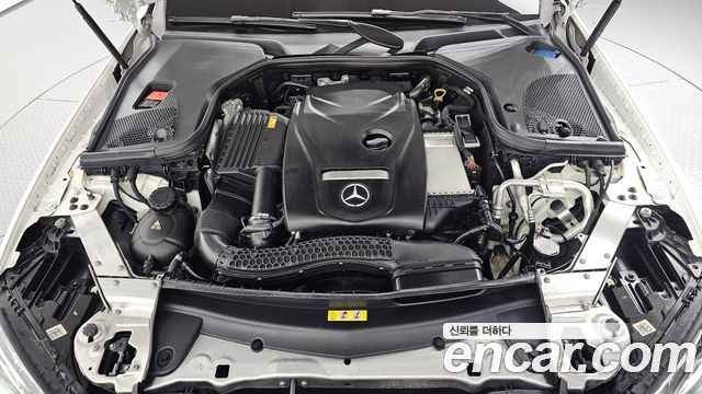 Mercedes-Benz E-Class 2018 — photo 6