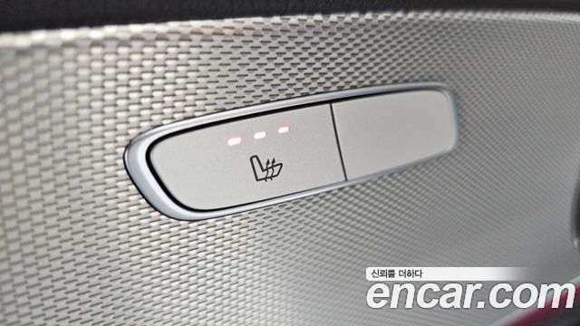 Mercedes-Benz E-Class 2018 — photo 26