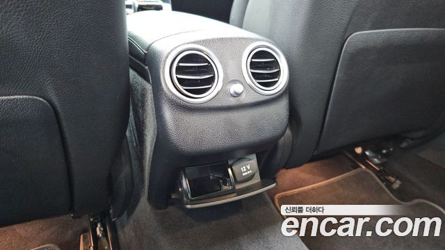 Mercedes-Benz E-Class 2018 — photo 27