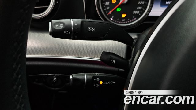 Mercedes-Benz E-Class 2018 — photo 28